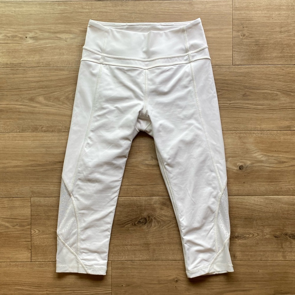 Lululemon White Lace Detail Crop Leggings